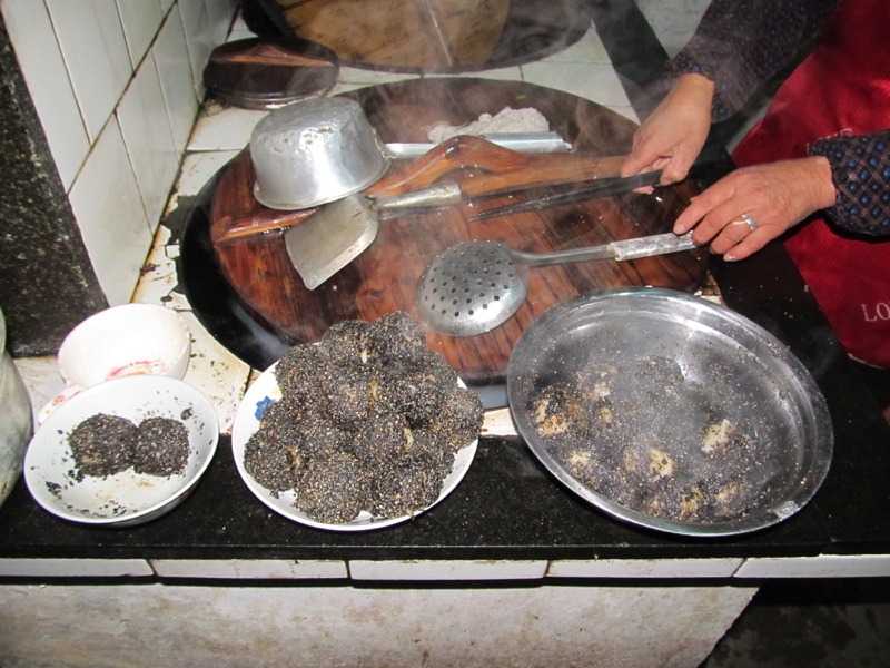 sesame balls