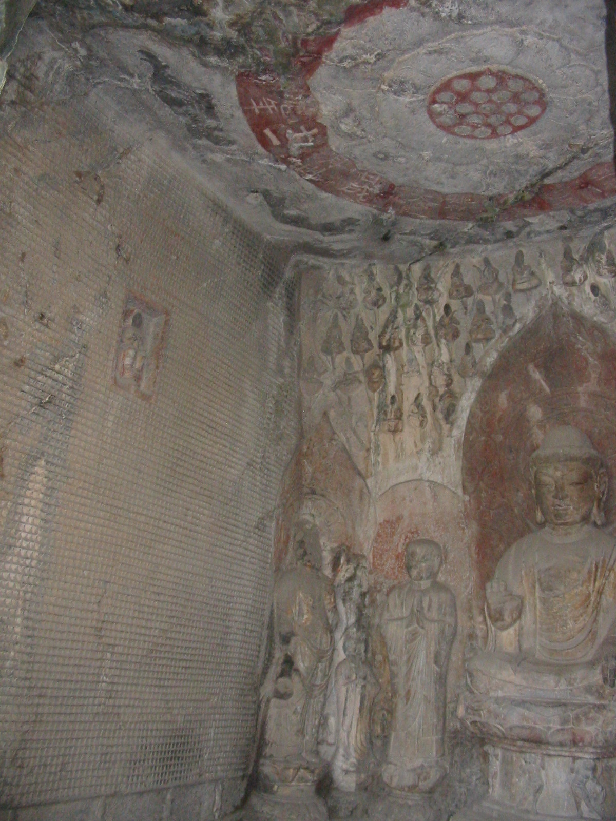 The 10,000 Buddha cave